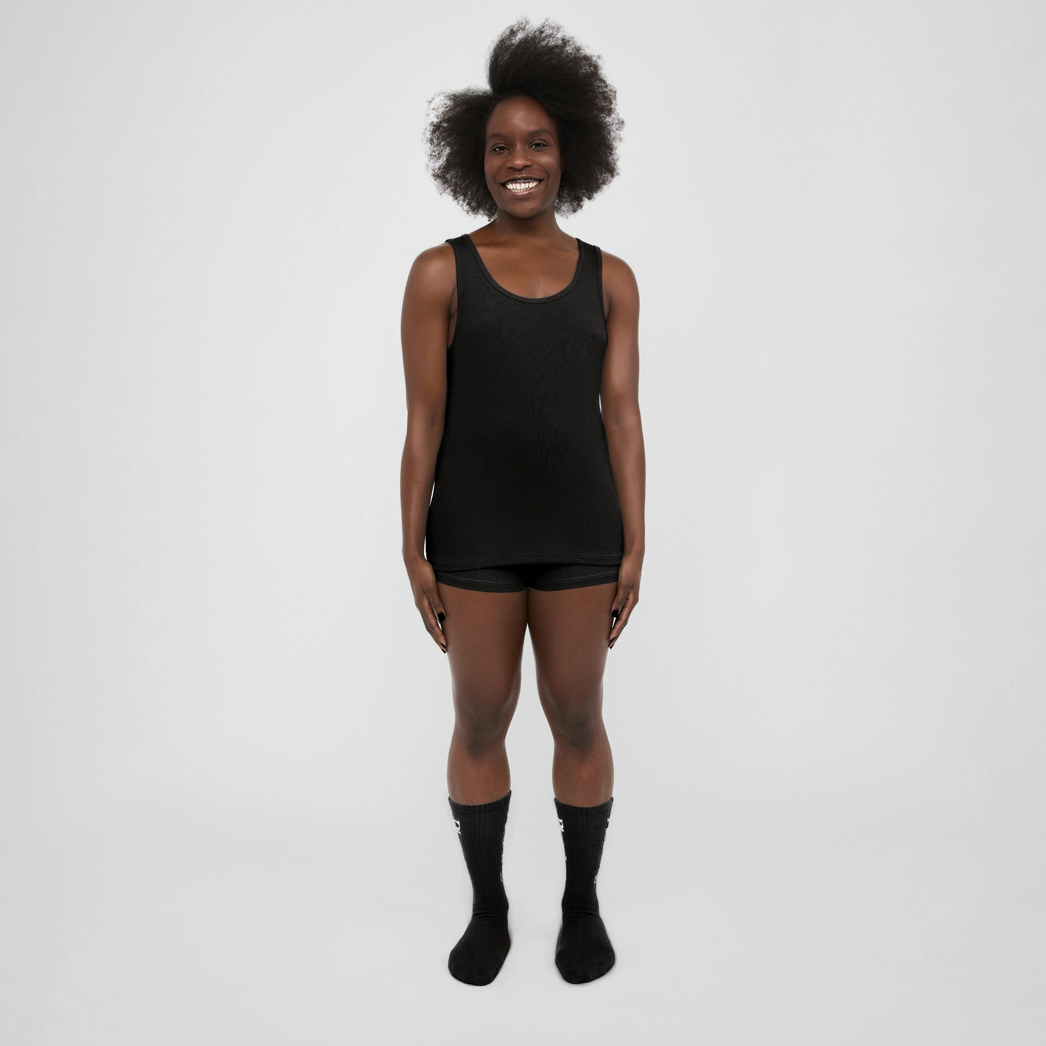 The Pleasing Ribbed Tank in Black - Image 9